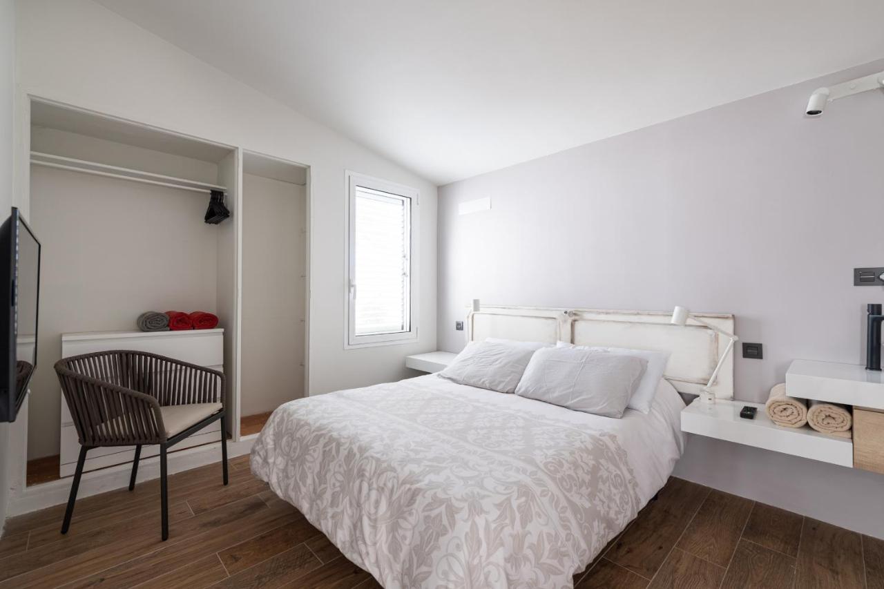 Modern Bungalow Dragon Club II Villa San Bartolome Bagian luar foto